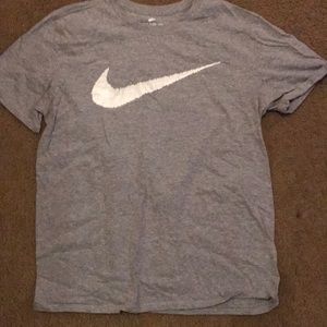 Grey nike t shirt